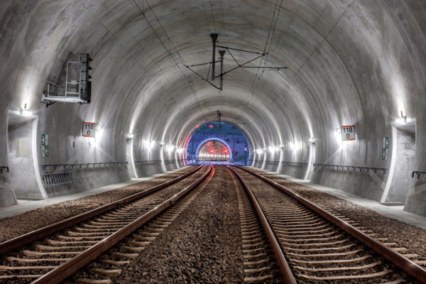Němečtí experti prezentovali varianty tunelového řešení na trati Praha - Kladno