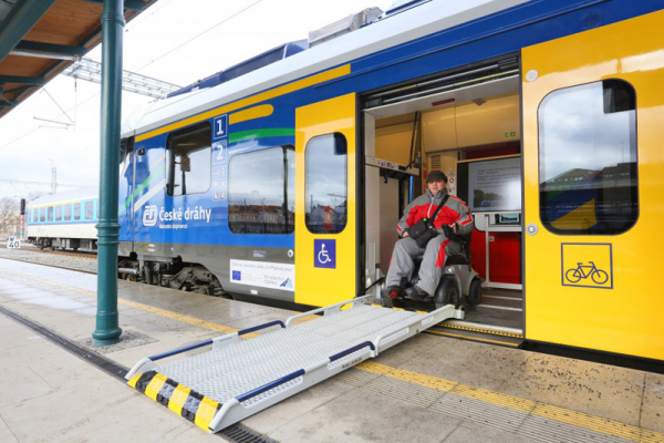 V Česku přibývá bezbariérově přístupných nádraží